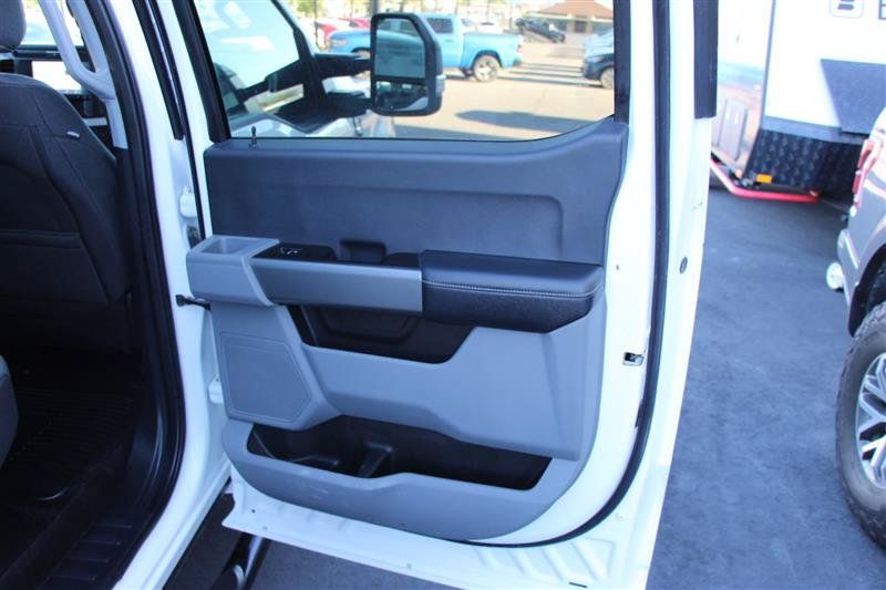 Used 2025 Ford F350 XLT AWD/4WD image 23