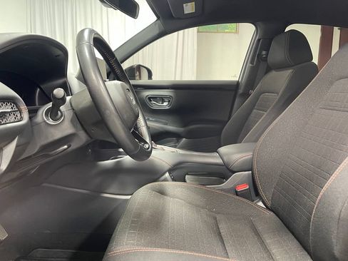 Used 2025 Honda HR-V Sport image 19