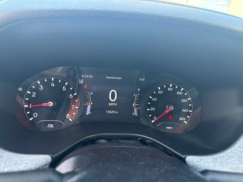 Used 2024 Jeep Compass Latitude AWD/4WD image 15
