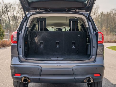 Used 2024 Subaru Ascent Premium w/ Convenience Package image 15