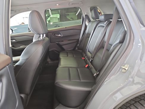 Used 2023 Nissan Rogue SL w/ SL Premium Package AWD/4WD image 11
