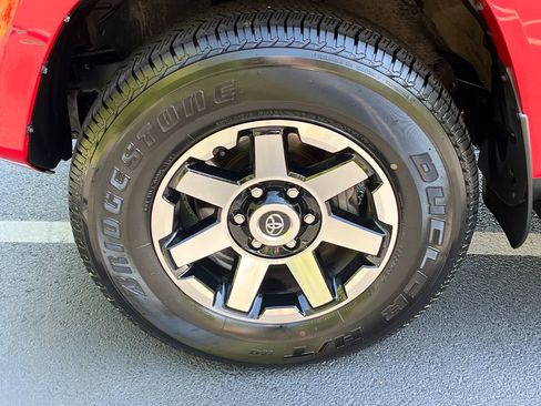 Used 2024 Toyota 4Runner TRD Off-Road Premium image 24