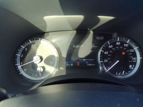 Used 2023 Toyota Highlander XLE image 27