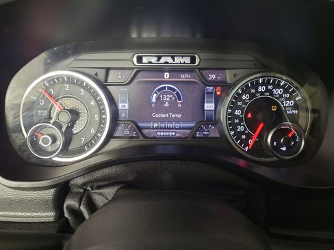 Used 2019 RAM 1500 Laramie image 11