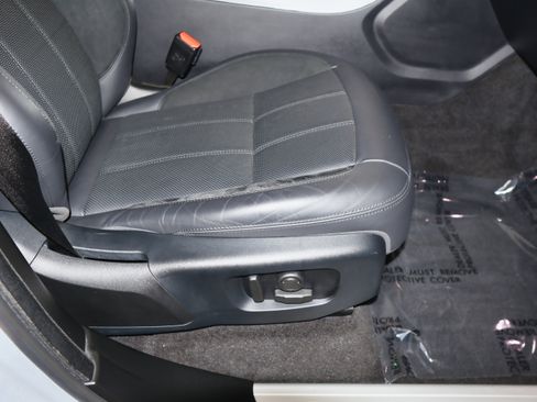 Used 2020 Land Rover Range Rover Sport HST image 42