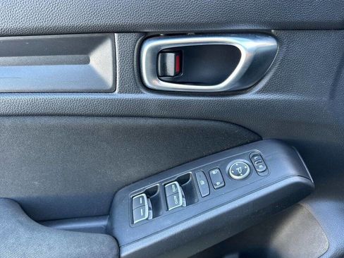 Used 2022 Honda Civic Sport image 11