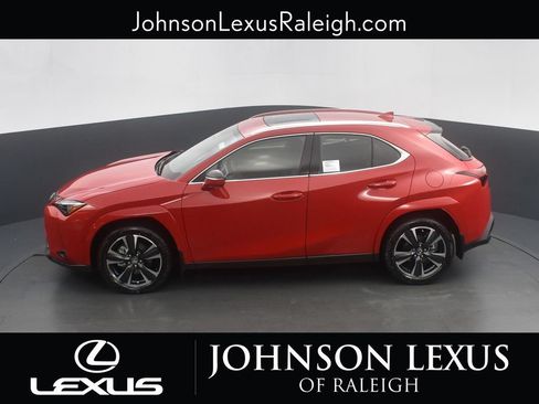 Used 2025 Lexus UX 300h FWD w/ Accessory Package (Z1) image 30
