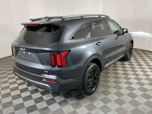 Used 2023 Kia Sorento S AWD/4WD image 9