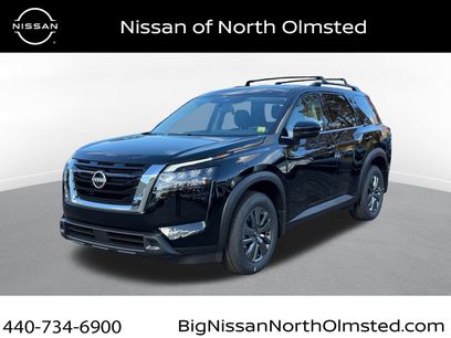 New 2025 Nissan Pathfinder SV w/ SV Premium Package