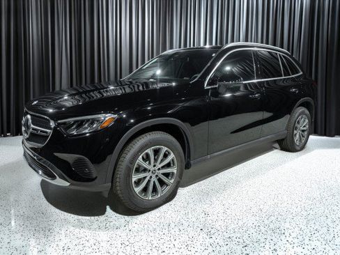 Certified 2026 Mercedes-Benz GLC 300 4MATIC image 1