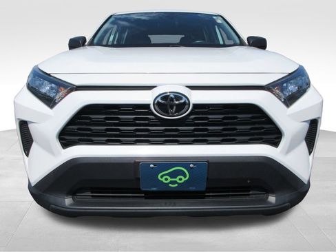 Used 2022 Toyota RAV4 LE AWD/4WD image 8