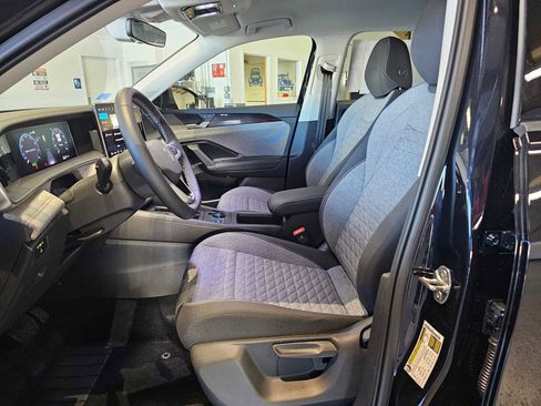 New 2025 Volkswagen Tiguan S image 21