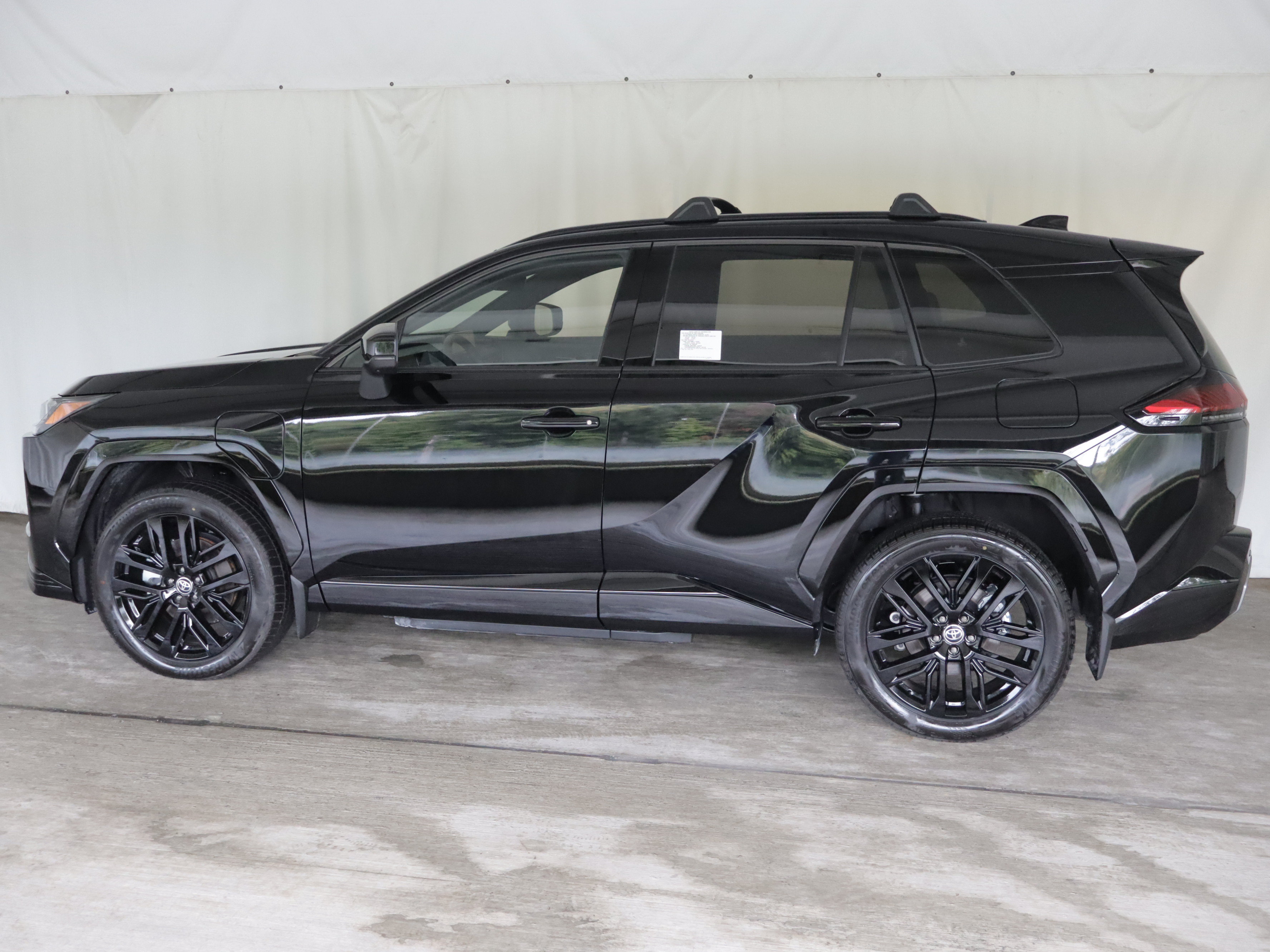 Used 2026 Toyota RAV4 XSE w/ Weather Package AWD/4WD image 25