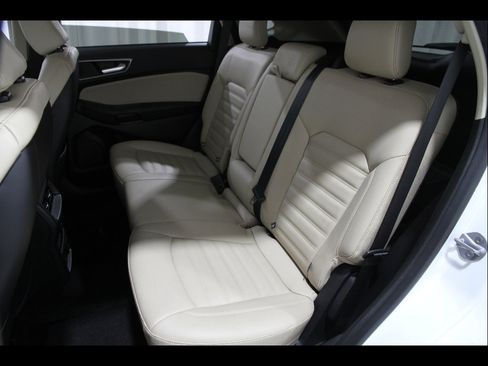 Used 2022 Ford Edge SEL w/ Convenience Package AWD/4WD image 20