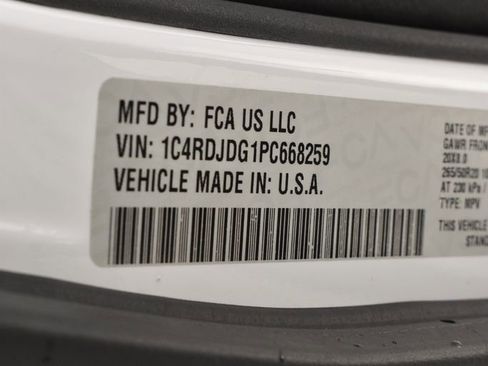 Used 2023 Dodge Durango GT image 41