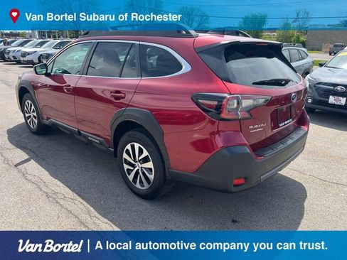 Certified 2025 Subaru Outback Premium AWD/4WD image 3