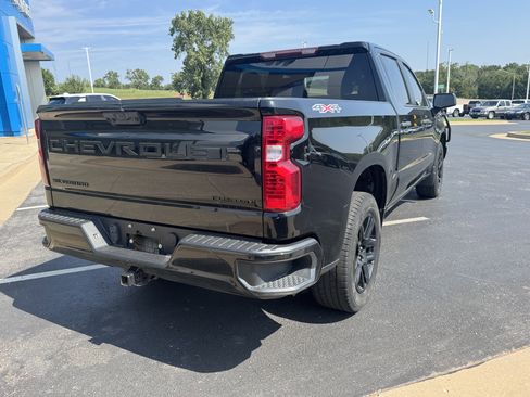 Used 2023 Chevrolet Silverado 1500 Custom w/ LPO, Dark Essentials Package image 4