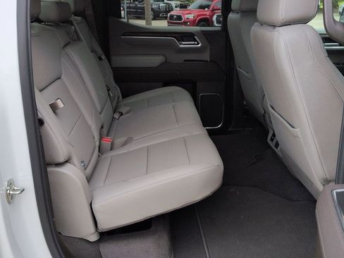 Used 2026 GMC Sierra 1500 SLT AWD/4WD image 24