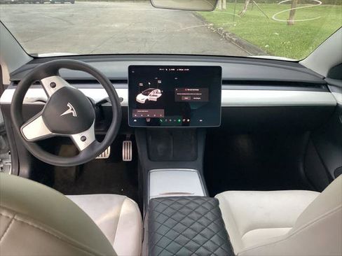 Used 2021 Tesla Model 3 Performance image 17