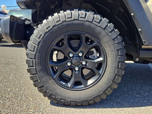 Used 2022 Jeep Wrangler Unlimited Sport image 8