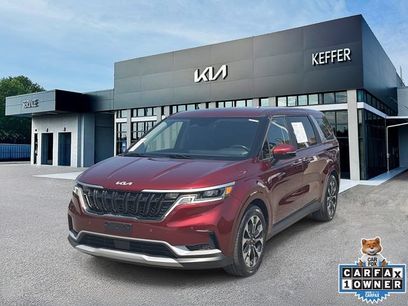 Certified 2024 Kia Carnival EX