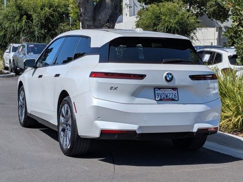 Used 2026 BMW iX xDrive45 AWD/4WD image 8