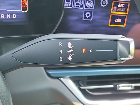 Used 2024 Chevrolet Equinox EV LT AWD/4WD image 36