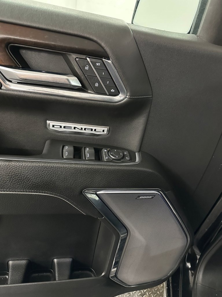 Used 2024 GMC Sierra 1500 Denali w/ Denali Reserve Package AWD/4WD image 9