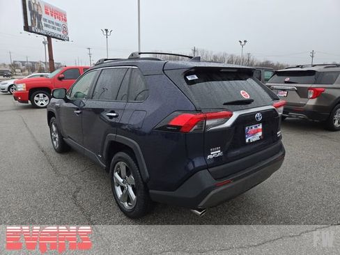 Used 2019 Toyota RAV4 Limited w/ Carpet Mat Package image 28