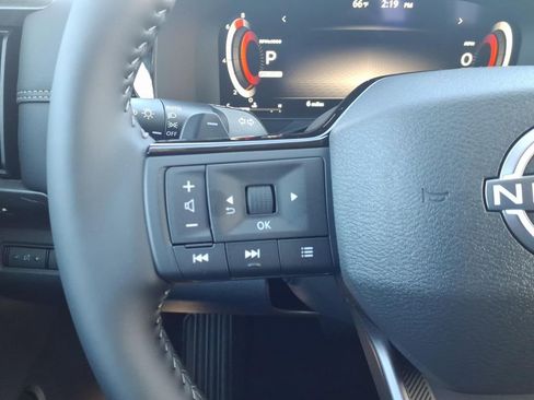 New 2026 Nissan Pathfinder Platinum image 15