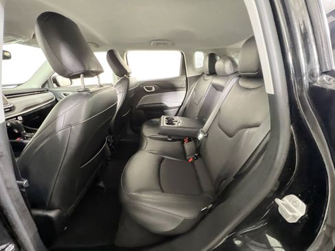 Used 2022 Jeep Compass Latitude w/ Convenience Group image 23