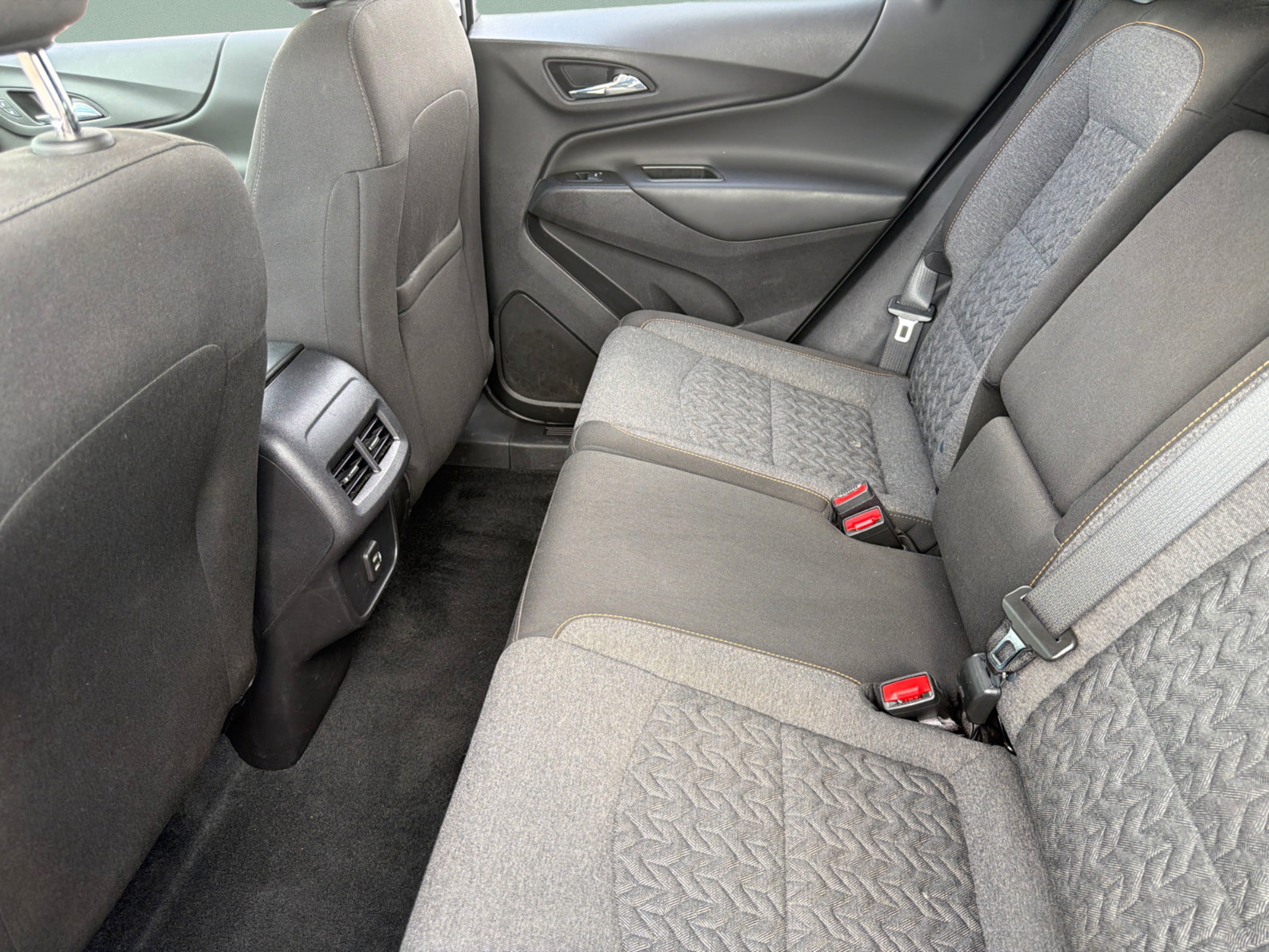 Used 2024 Chevrolet Equinox LT FWD image 12