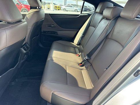 Certified 2024 Lexus ES 350 w/ Premium Package FWD image 23