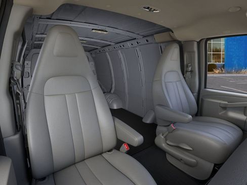 New 2026 Chevrolet Express 2500 Work Van w/ Driver Convenience Package image 19