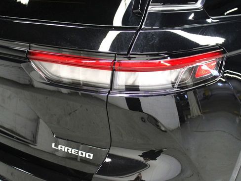 New 2025 Jeep Grand Cherokee Laredo X w/ Luxury Tech Group I image 37