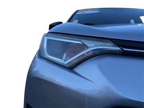 Certified 2018 Toyota RAV4 LE image 12