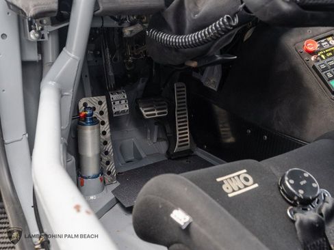 Used 2022 Lamborghini Huracan EVO image 19