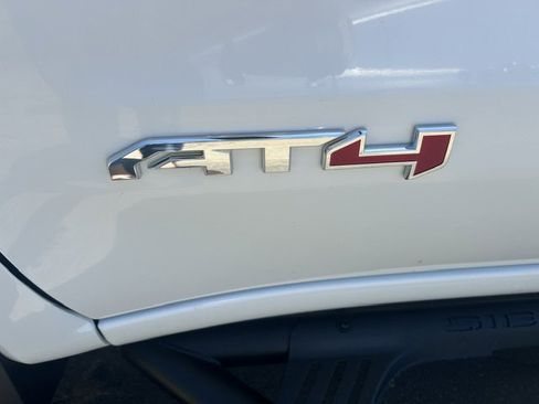 Used 2023 GMC Sierra 1500 AT4 w/ AT4 Premium Package AWD/4WD image 8
