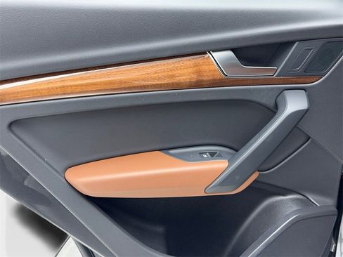 Used 2022 Audi Q5 2.0T Premium image 41