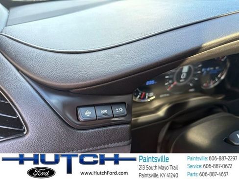 Used 2020 Cadillac Escalade Luxury AWD/4WD image 29