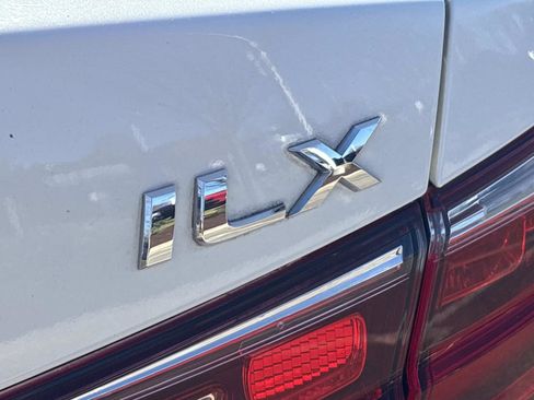 Used 2017 Acura ILX w/ Premium Package image 32