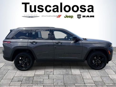 New 2026 Jeep Grand Cherokee Limited w/ Limited Altitude Package RWD image 8