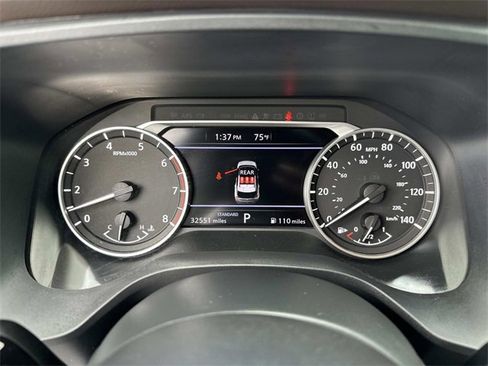 Used 2023 Nissan Rogue SV image 27