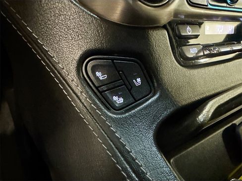 Used 2020 GMC Yukon Denali w/ Denali Ultimate Package image 24