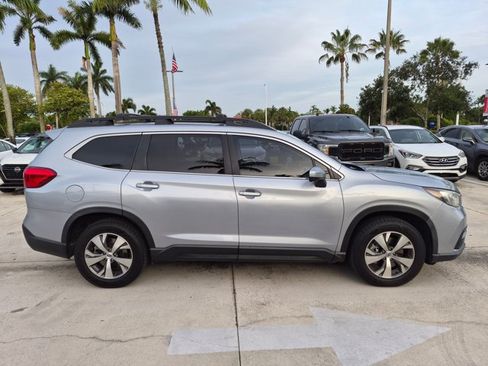 Used 2019 Subaru Ascent Premium AWD/4WD image 4