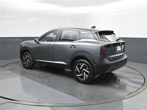 New 2026 Nissan Kicks SV w/ Illumination Package image 5