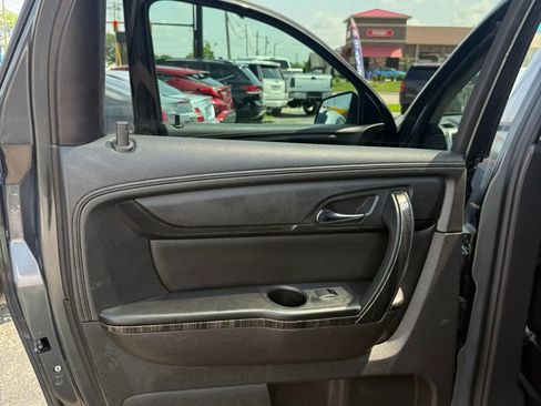 Used 2014 GMC Acadia SLT FWD image 16