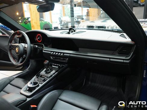 Used 2023 Porsche 911 Carrera GTS RWD image 39