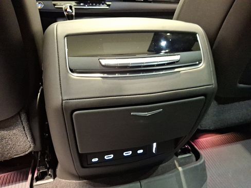 Certified 2024 Cadillac Escalade V w/ LPO, ONYX Package image 10