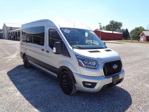 Used 2023 Ford Transit 350 XLT AWD/4WD image 3